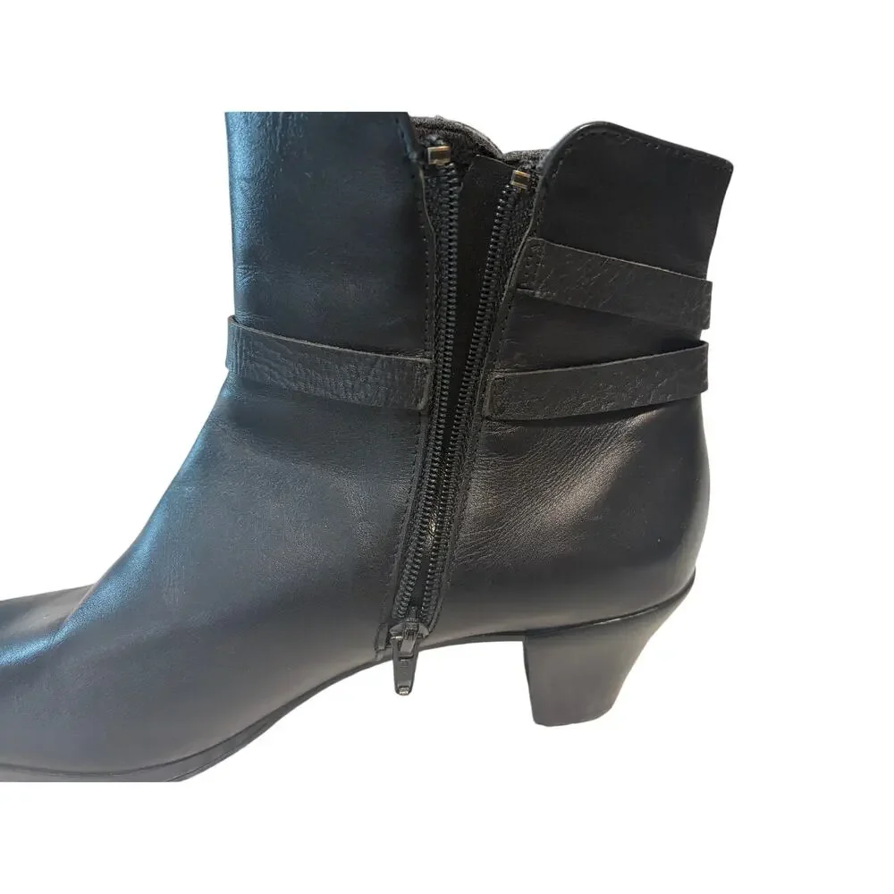 Munro American Black Leather Ankle Boots Buckle Detail Side Zip Comfort Size 7.5